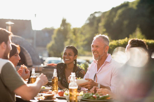 istock Friends Are Happiness 1188606684