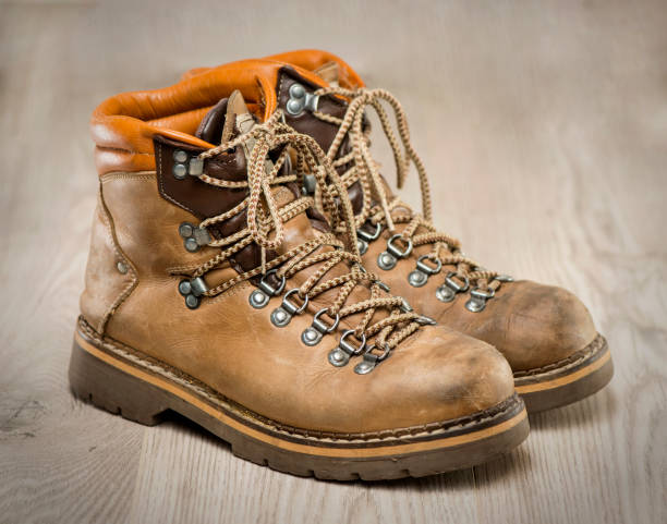 Men's working or hiking boots in vintage look