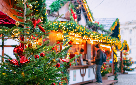 Mercado de Navidad en Opernpalais en Mitte en Invierno Berlín nuevo photo