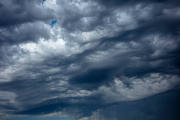 istock Accumulting clouds from a cold winter storm 1188724434