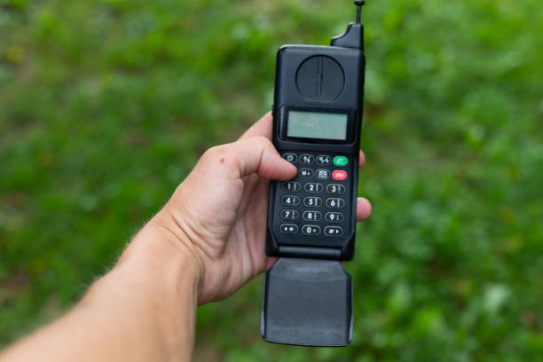 istock Retro mobil phone 1188791530