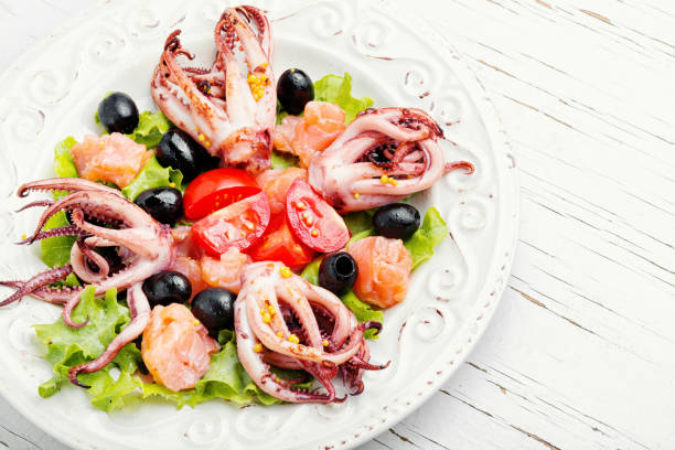 istock Fresh salad with seafood 1188828614