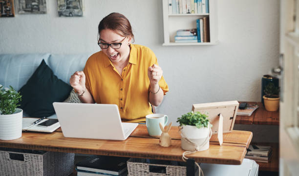 istock Yes! I got the deal! 1188875236
