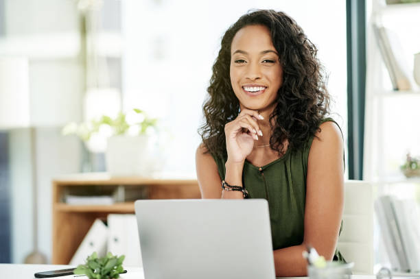 istock She sees it, she works for it, she gets it 1188878099