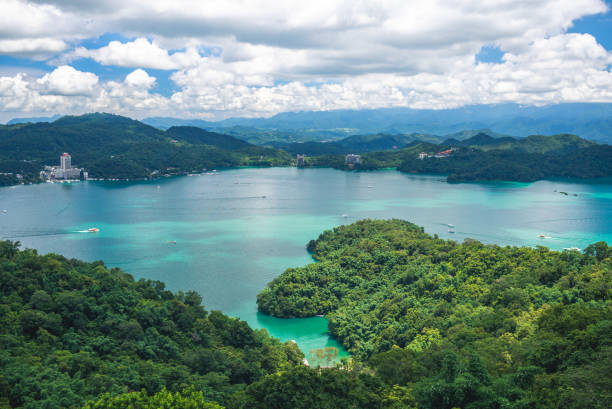 istock Sun-Moon Lake in taiwan 1188897981