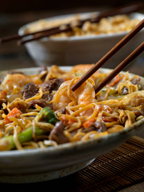 istock Shrimp and Beef Chow Mein 1188911702