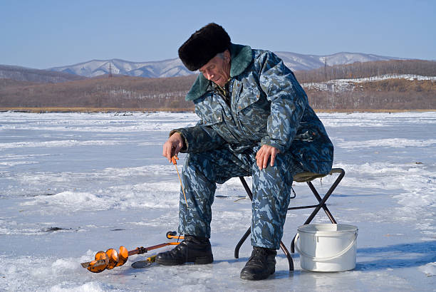 istock Winter fishing 118891301