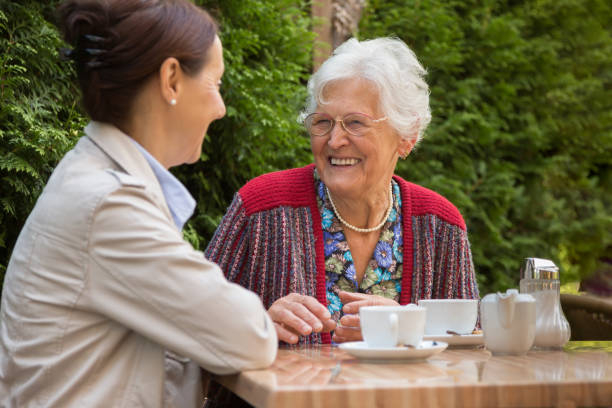 istock I love talking to her 1188927364