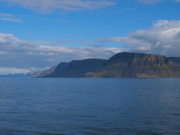 eyjafjordur fjord, islandia - nordic countries europe island fjord zdjęcia i obrazy z banku zdjęć