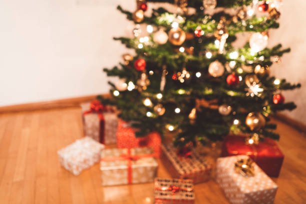 istock Out of focus Christmas tree 1188954177