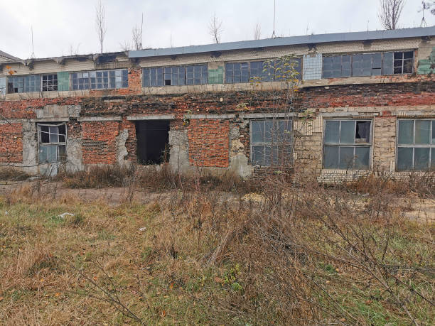 istock Abandoned old and dirty factory ruin 1188954996