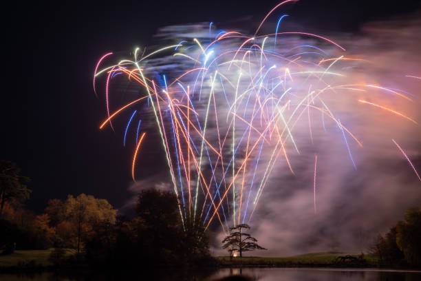 feuerwerk - sherburne lake stock-fotos und bilder