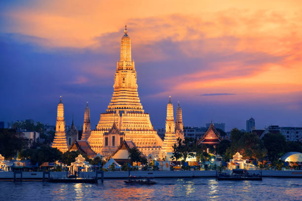 istock Wat Arun Temple at Sunset in Bangkok, Thailand 1188985432