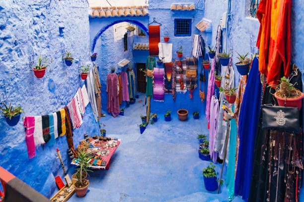 Chefchouen streets Streets and Facades of the blue houses in Chefchaouen, Morocco chefchaouen stock pictures, royalty-free photos & images