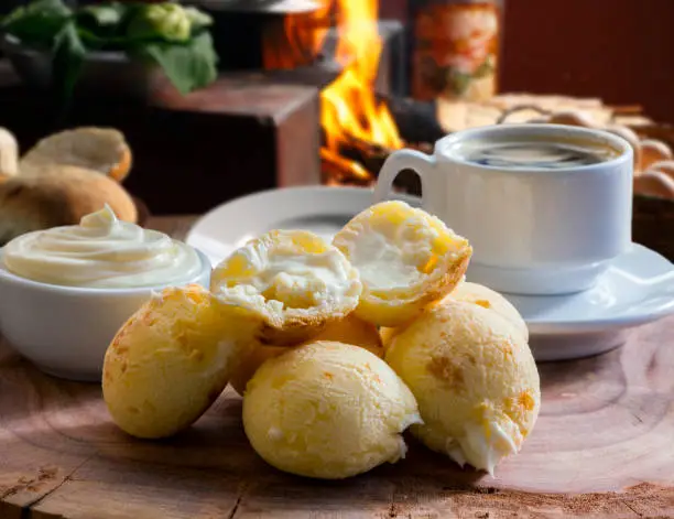 Breakfast with stuffed cheese bread, pao de queijo