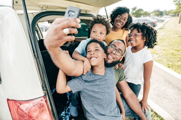 istock Road trip with family 1189017826