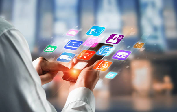 Omni channel technology of online retail business. Omni channel technology of online retail business. Multichannel marketing on social media network platform offer service of internet payment channel, online retail shopping and omni digital app. bandwidth stock pictures, royalty-free photos & images