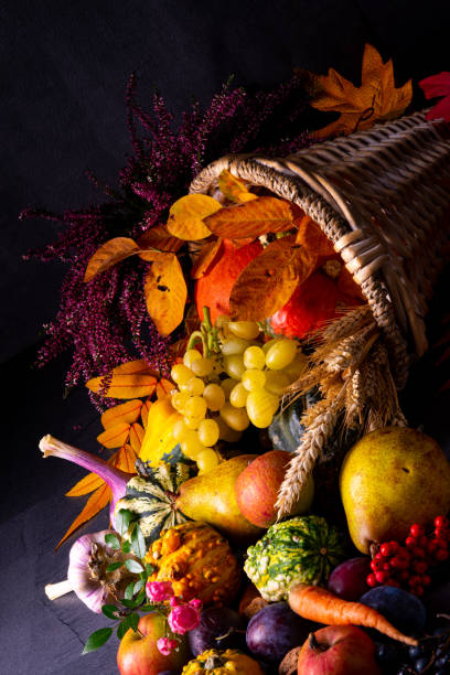 istock The beautiful and autumnal cornucopia 1189051811