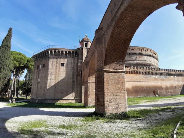 ローマ - カステル・サンタンジェロ公園からパセットを垣間見る - castel santangelo ストックフォトと画像