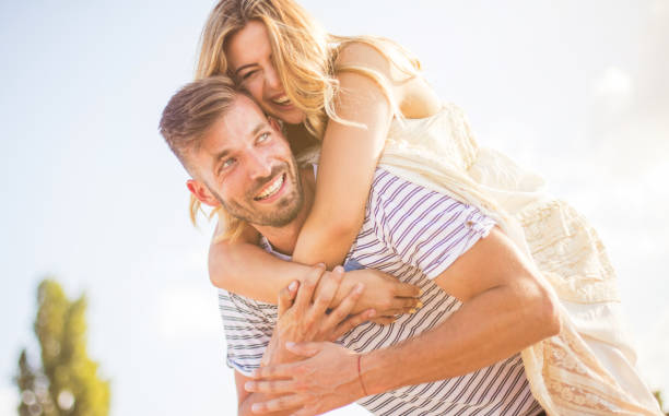istock Fall in love with the one who completes you. 1189101245
