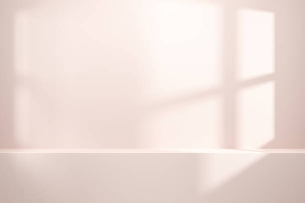 vue avant de l'étagère ou du compteur vide sur le fond blanc de mur avec la lumière normale de la fenêtre. affichage des étagères de pièce pour montrer le concept minimal. rendu 3d réaliste. - light and airy photos et images de collection