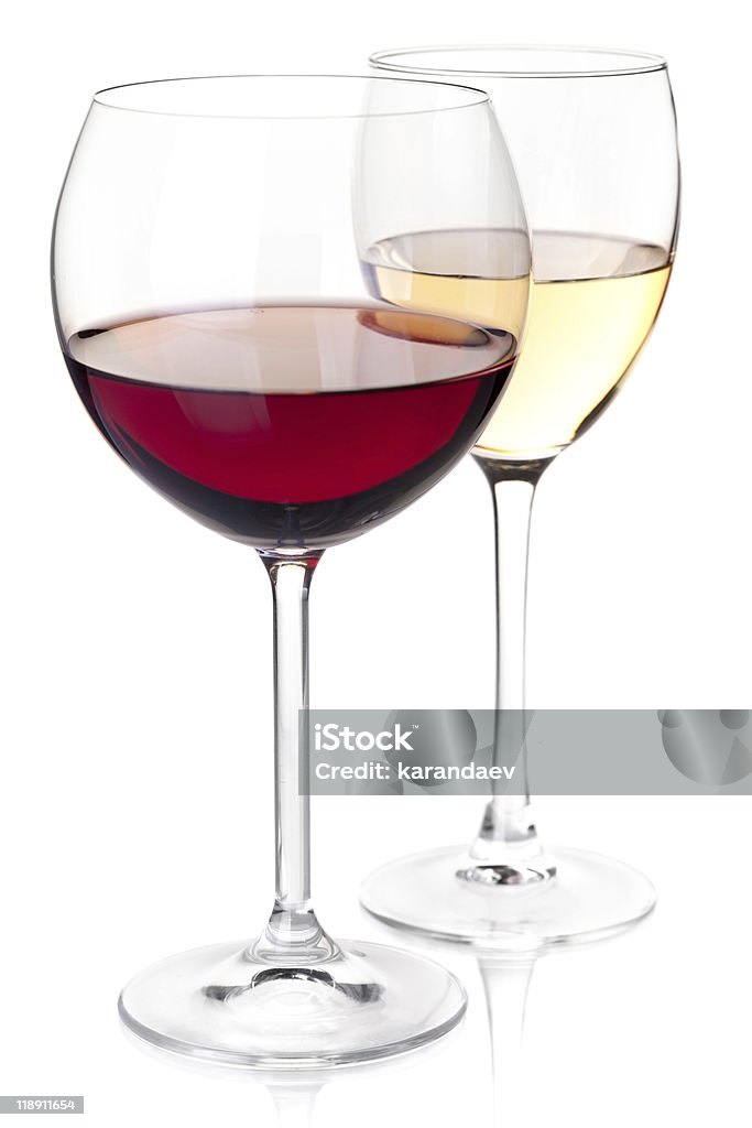 Vinhos tinto e branco em copos - Foto de stock de Bebida royalty-free