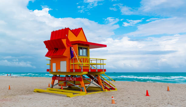 istock Red and orange lifeguard tower in Miami Beach 1189150213