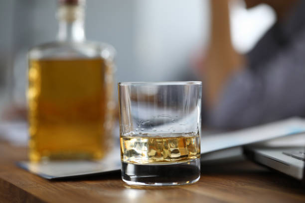 istock Luxury drink in glass 1189161755