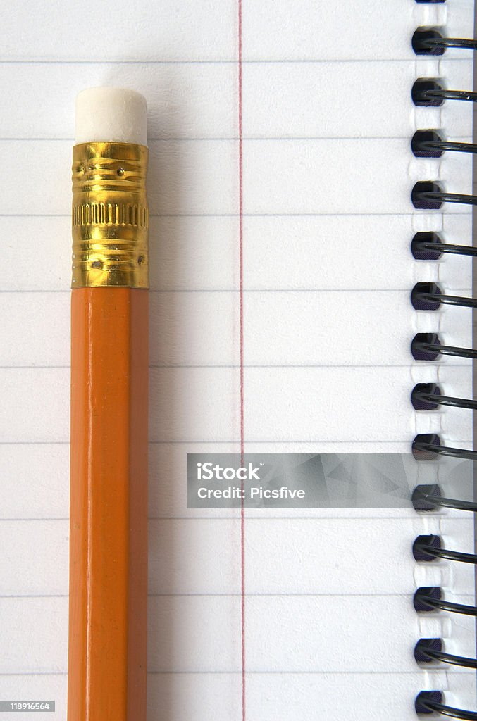Blocco note e una matita istruzione di lavoro - Foto stock royalty-free di Affari