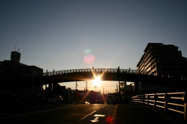 istock The sunshine and the bridge 1189166332