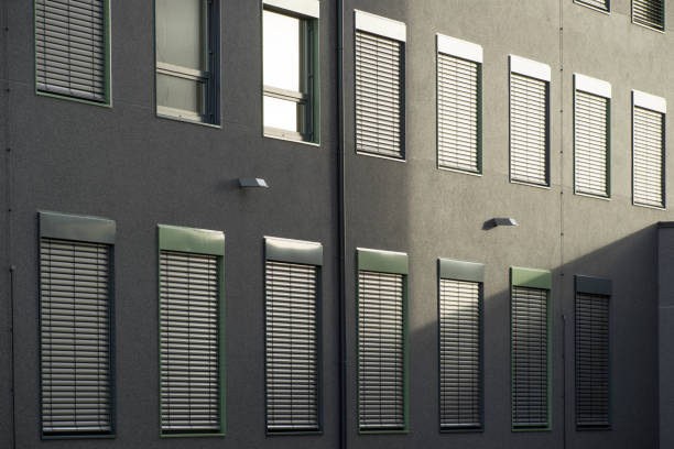 istock Wall of office building with closed windows. Modern exterior. 1189205200