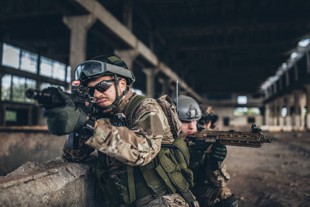 istock Soldiers in action 1189209945