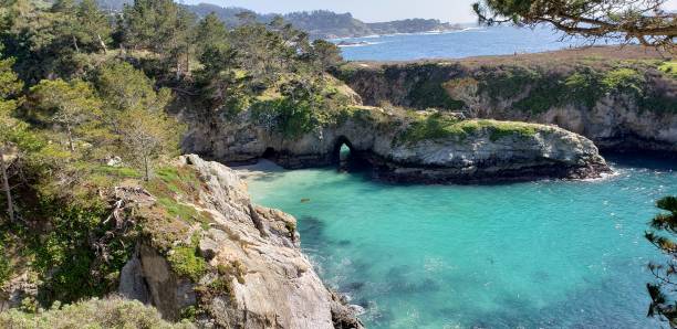 istock Carmel-by-the-sea 1189211241