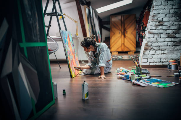 istock Beautiful Artist 1189211394