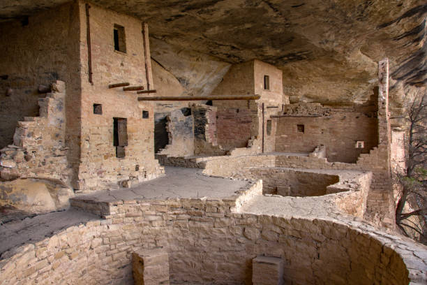 istock Mesa Verde National Park - Balcony House Horizontal Two Kivas 1189217199