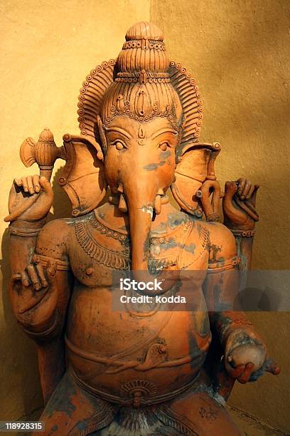 Ganesa Estátua De Cerâmica De Terracota Indiano - Fotografias de stock e mais imagens de Animal - Animal, Antigo, Arcaico