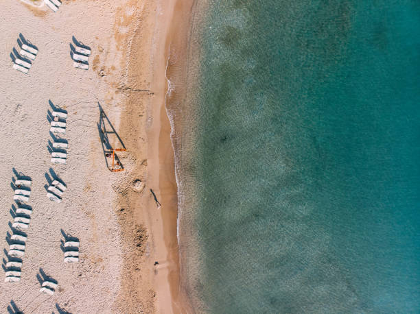 istock Aerial View Beautiful Beach at Sunrise 1189295293