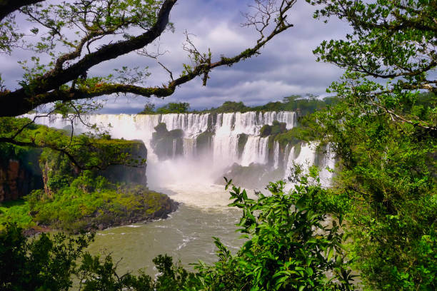istock Iguazu Falls Argentina and Brazil 1189298754