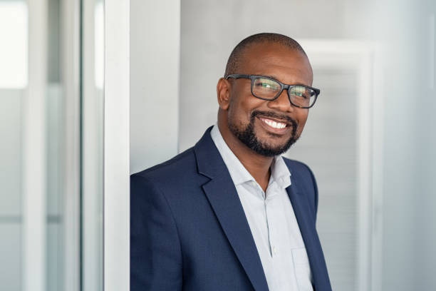istock Smiling black business man 1189302352