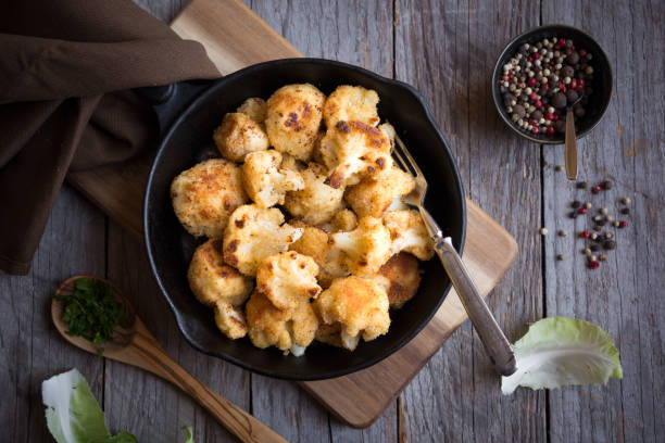 istock Cooked cauliflower, a healthy vegetarian dish 1189310232