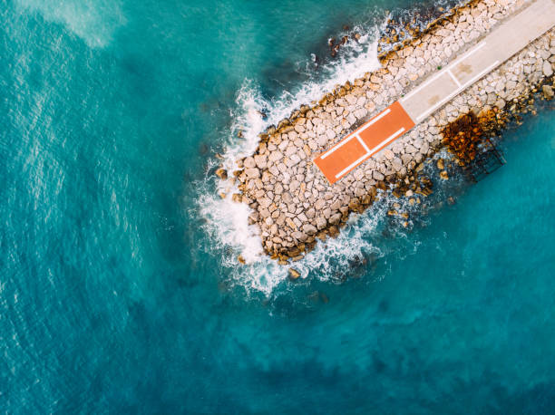 The dynamic spring sea of ​​Amami Oshima
