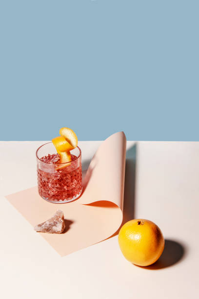 summer cocktail with orange. - natureza morta imagens e fotografias de stock