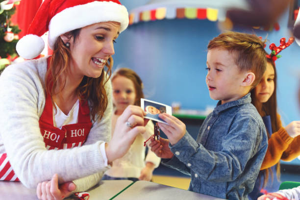 weihnachten vorschule instant print transfer aktivitäten - instant print transfer stock-fotos und bilder