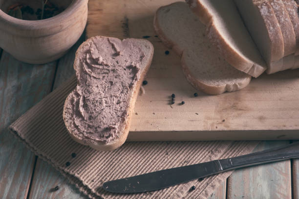 istock pate toast on wooden 1189355661