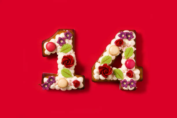 istock Valentine's Day cake with 14 number shape 1189370944