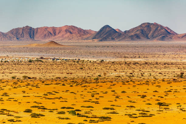 namibian landscape and desert - landscape panoramic kalahari desert namibia imagens e fotografias de stock