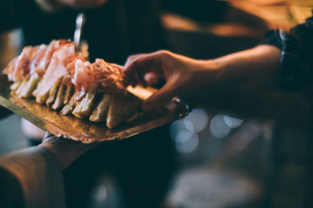 essen gegrillter käse sandwich während einer party - catering stock-fotos und bilder
