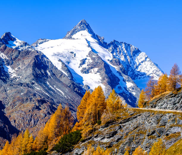 grossglockner mountain in austria landscape at the grossglockner mountain in austria grossglockner stock pictures, royalty-free photos & images
