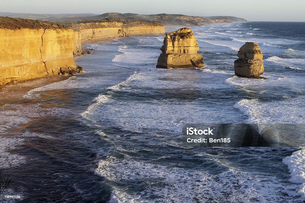 Catena montuosa dei Dodici Apostoli. In Australia - Foto stock royalty-free di Acqua