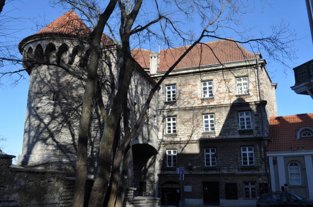 istock Tower wall and old builing in medieval town in Tallinn 1189427207